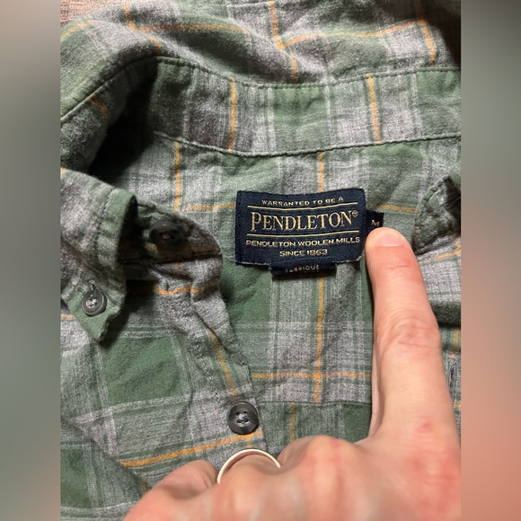 Pendleton button up - Picture 2 of 4